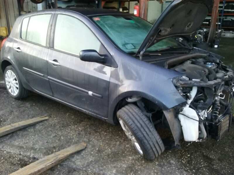 renault clio iii del año 2008