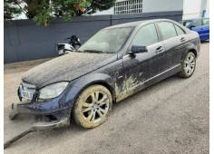 mercedes-benz clase c (w204) berlina del año 2010 2