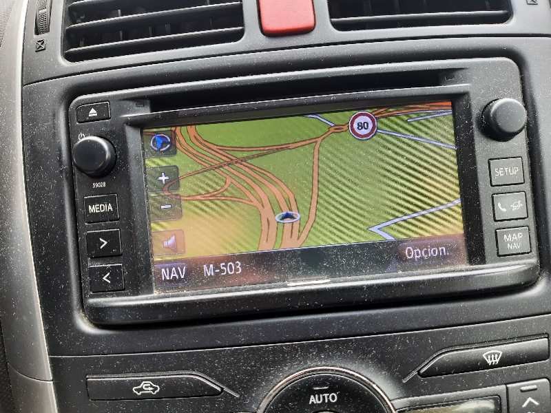 toyota auris del año 2013