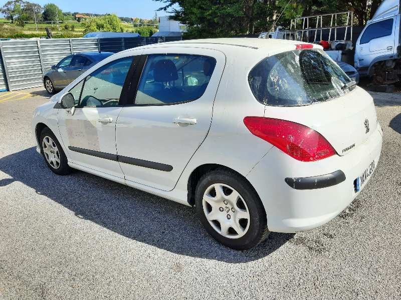 peugeot 308 del año 2008