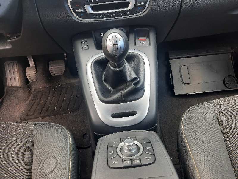 renault scenic iii del año 2009