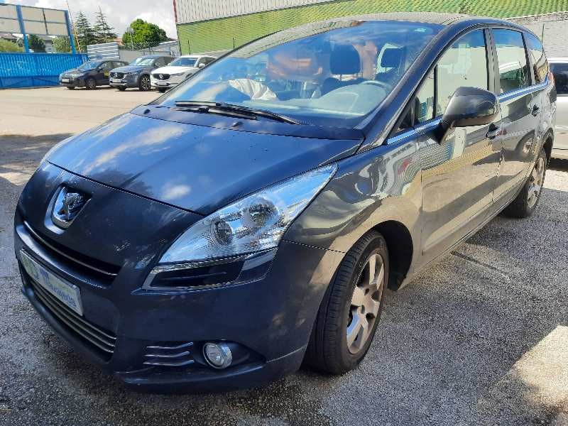 peugeot 5008 del año 2009