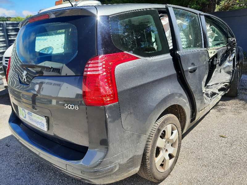 peugeot 5008 del año 2009