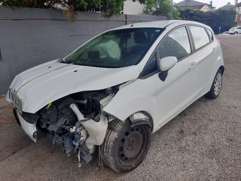 ford fiesta (ccn) del año 2015