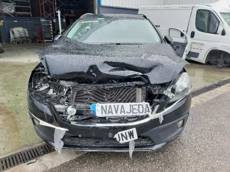 volvo v40 del año 2016