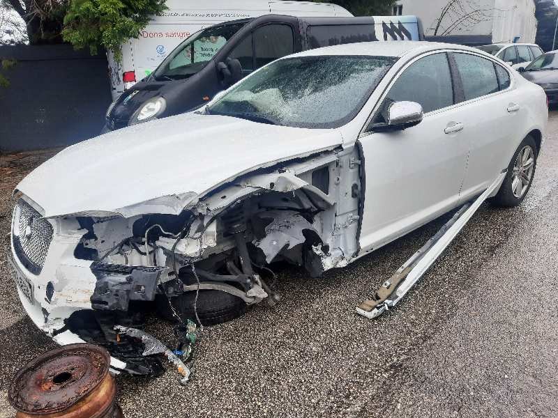 jaguar xf del año 2014