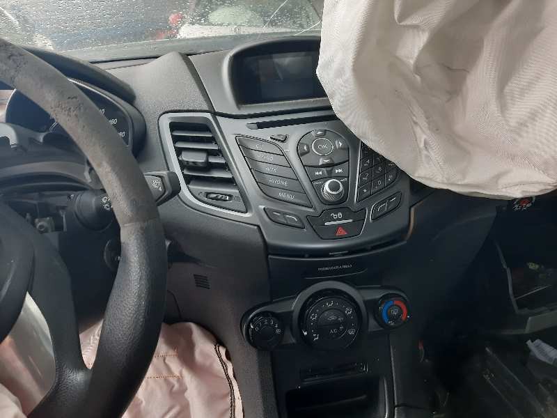 ford fiesta (ccn) del año 2015