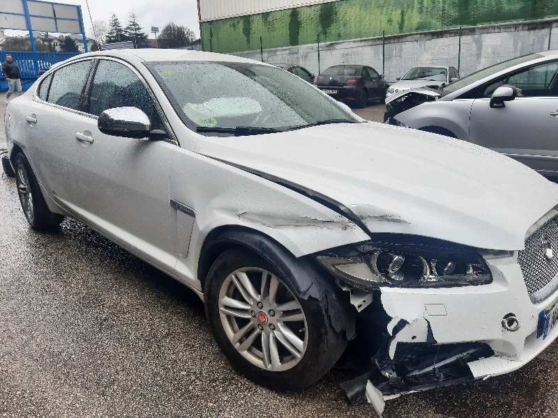 jaguar xf del año 2014