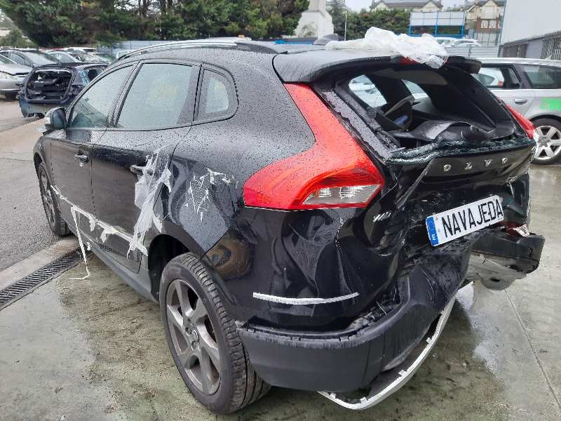 volvo v40 del año 2016