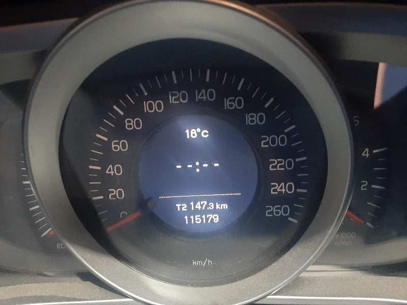 volvo v40 del año 2016