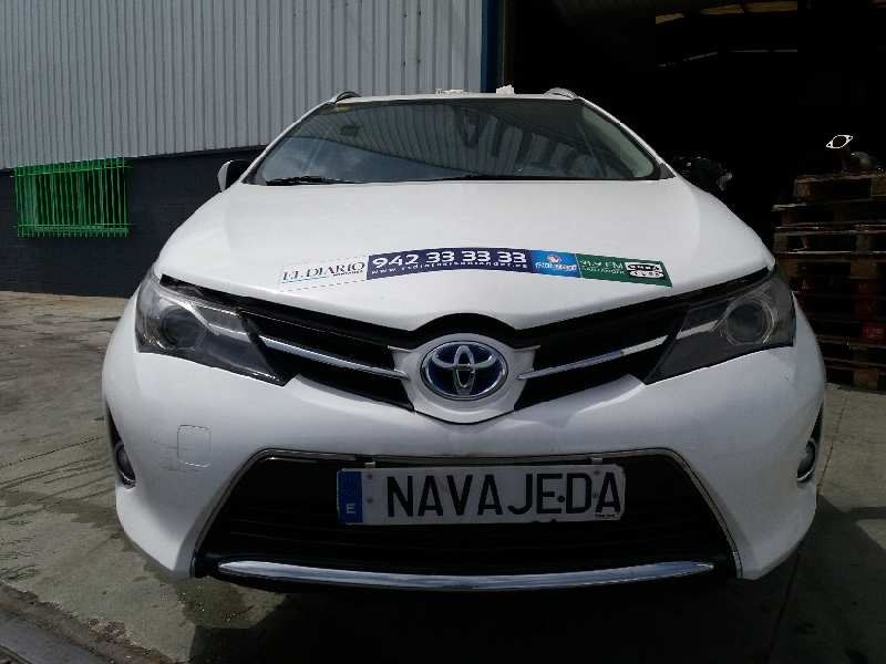 toyota auris touring sports (e18) del año 2015