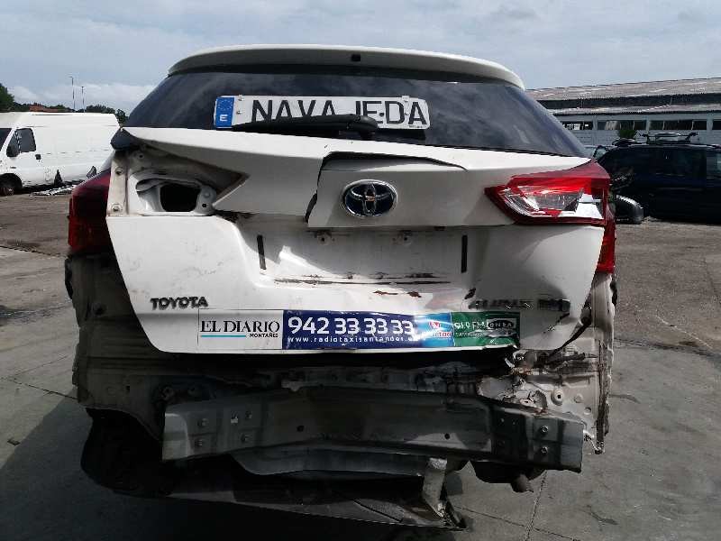 toyota auris touring sports (e18) del año 2015