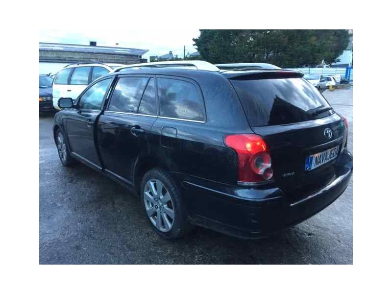 toyota avensis wagon (t25) del año 2008