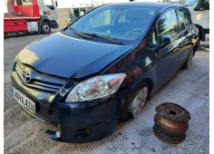 toyota auris del año 2012 2