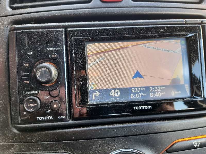 toyota auris del año 2012