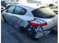 renault megane iii berlina 5 p del año 2009