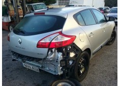 renault megane iii berlina 5 p del año 2009 2