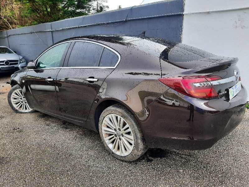 opel insignia berlina del año 2015