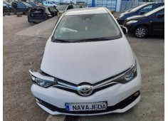 toyota auris del año 2015