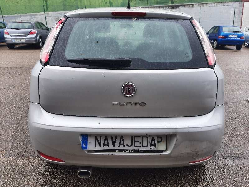 fiat punto (199) del año 2014