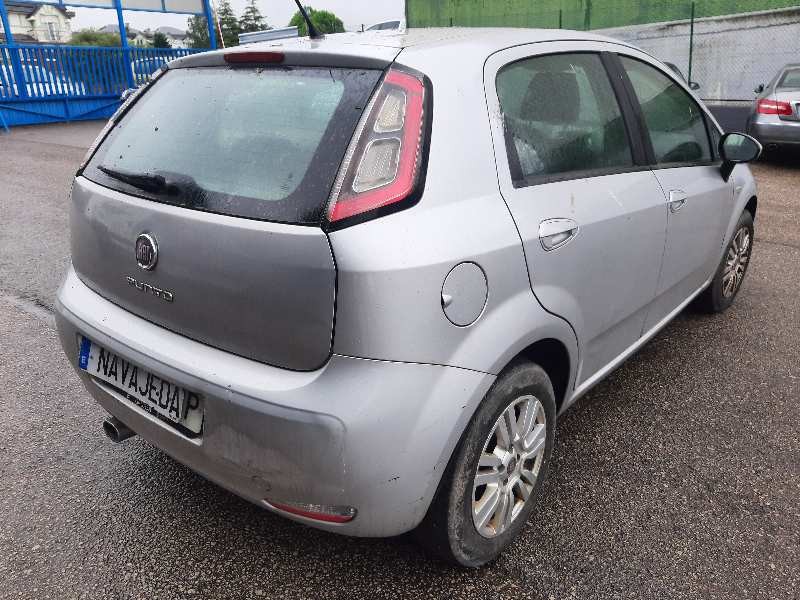 fiat punto (199) del año 2014