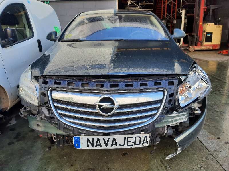 opel insignia berlina del año 2009