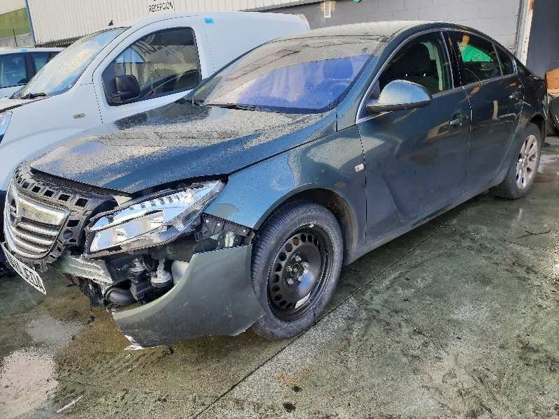 opel insignia berlina del año 2009