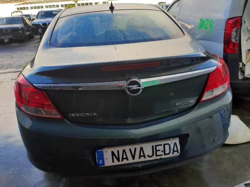 opel insignia berlina del año 2009