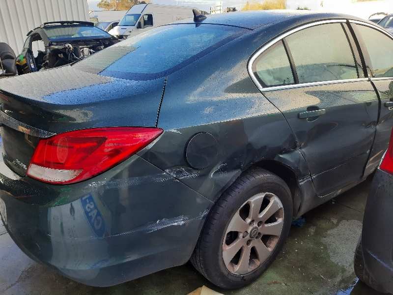 opel insignia berlina del año 2009