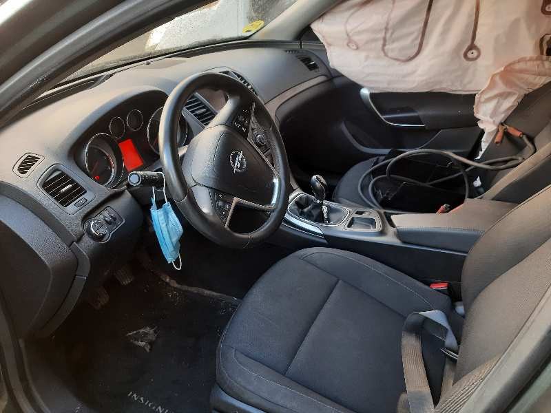 opel insignia berlina del año 2009