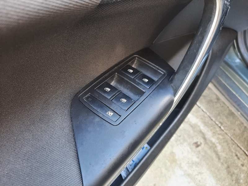 opel insignia berlina del año 2009