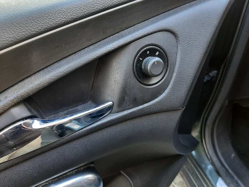 opel insignia berlina del año 2009