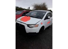 mitsubishi colt berlina 3 (z30) del año 2009