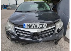 toyota avensis cross sport (t27) del año 2012