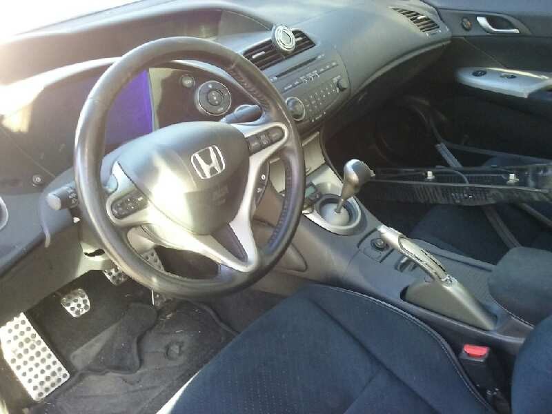 honda civic berlina 5 (fk) del año 2008