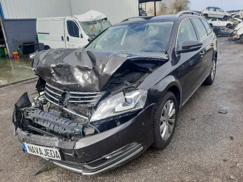 volkswagen passat variant (365) del año 2011