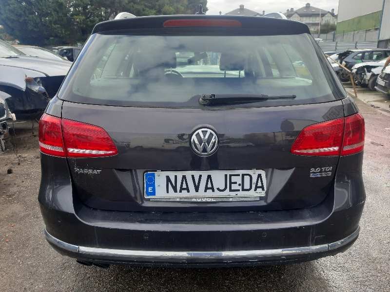 volkswagen passat variant (365) del año 2011