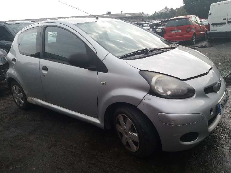 toyota aygo (kgb/wnb) del año 2011