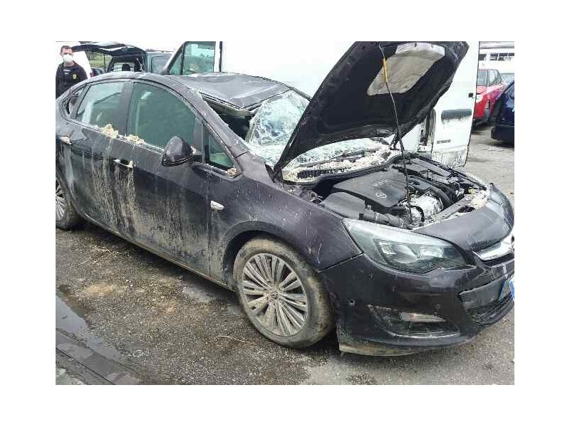 opel astra j lim. del año 2015