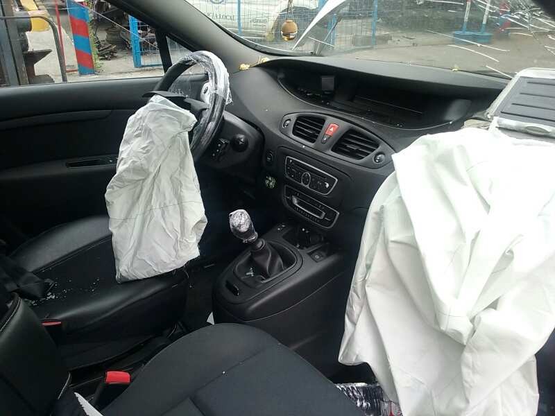 renault scenic iii del año 2010