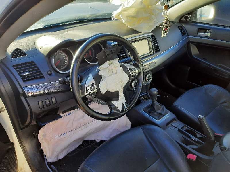 mitsubishi lancer berlina (cy0) del año 2009