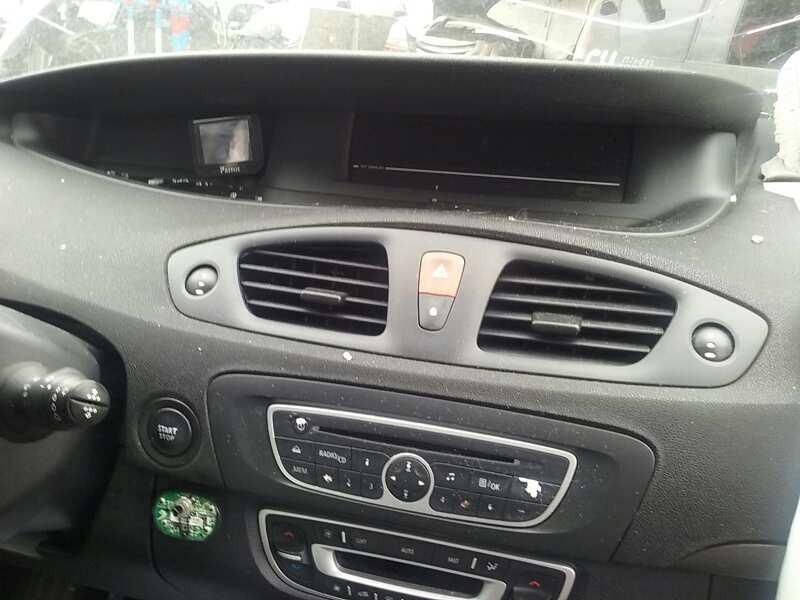 renault scenic iii del año 2010