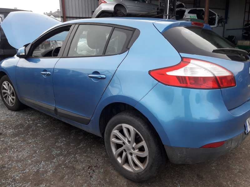 renault megane iii berlina 5 p del año 2014