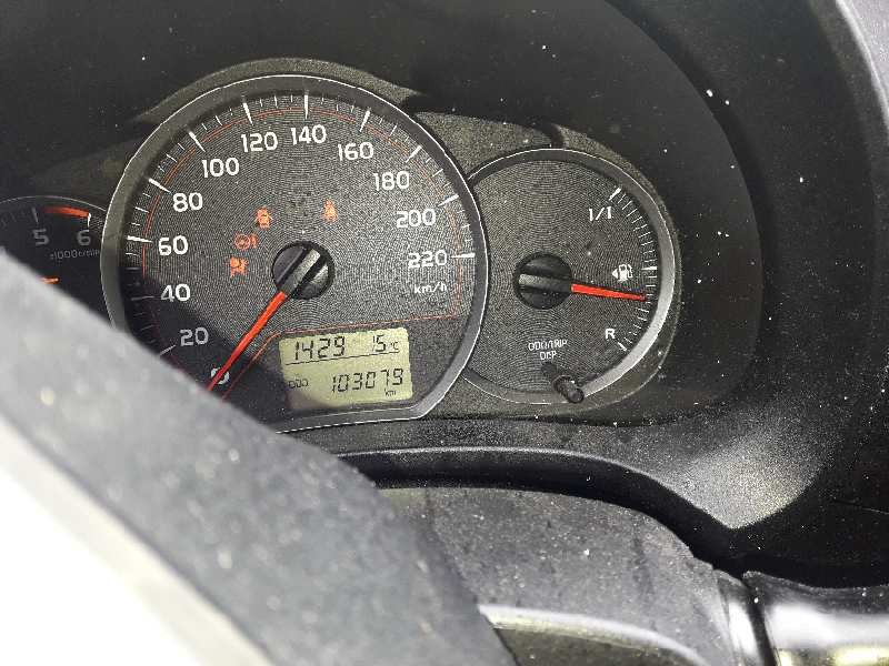 toyota yaris del año 2013