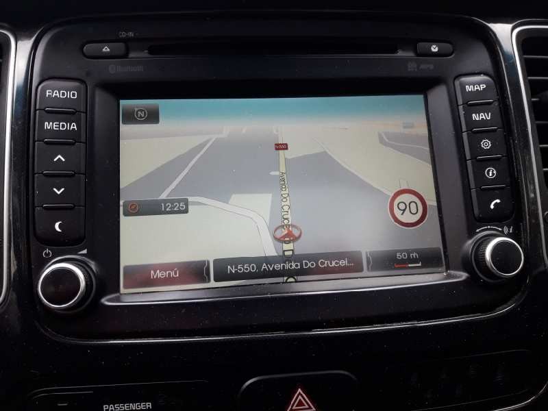 kia carens ( ) del año 2015