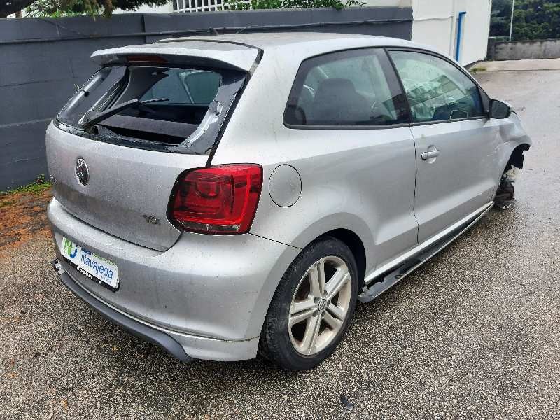 volkswagen polo (6r1) del año 2013