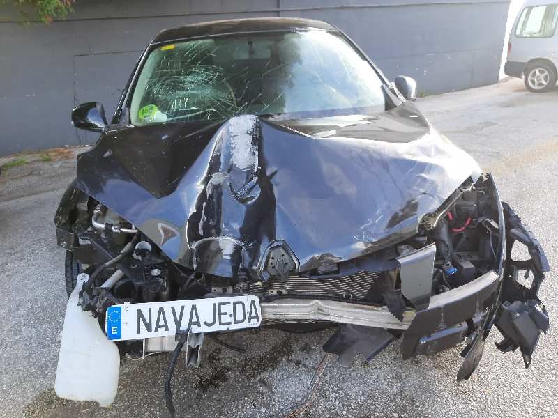 renault megane iii berlina 5 p del año 2010