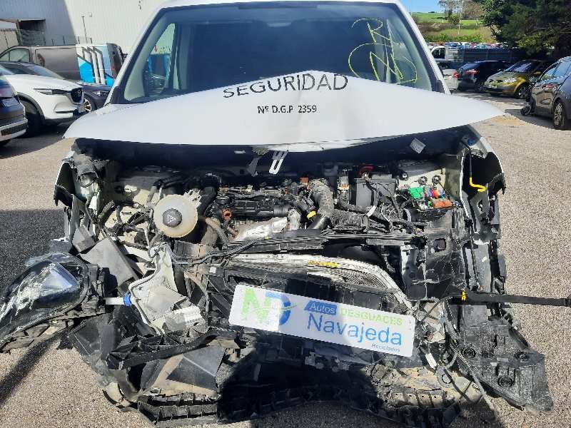 peugeot partner del año 2022