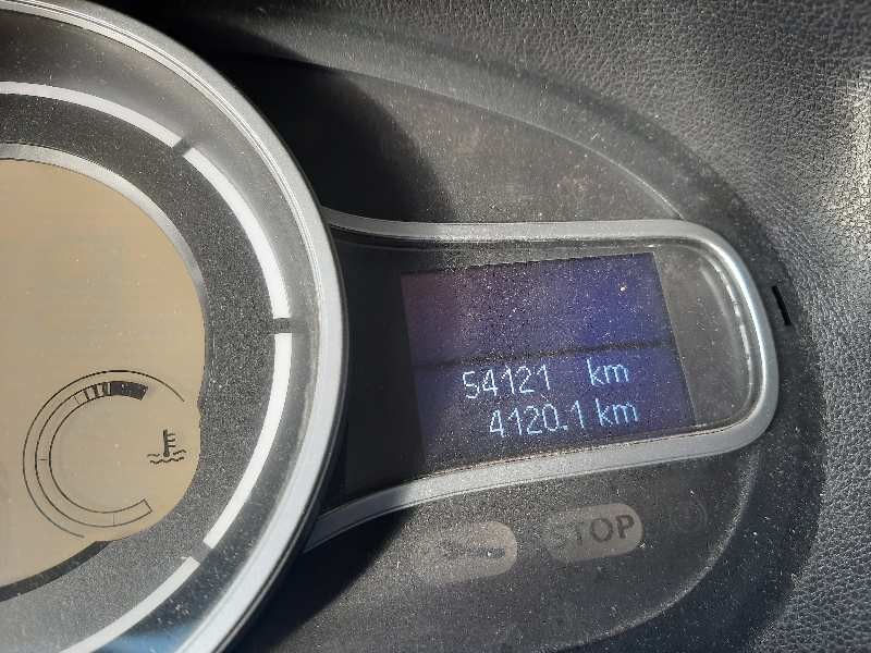 renault megane iii berlina 5 p del año 2010