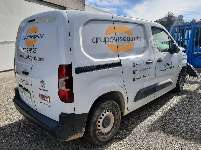 peugeot partner del año 2022